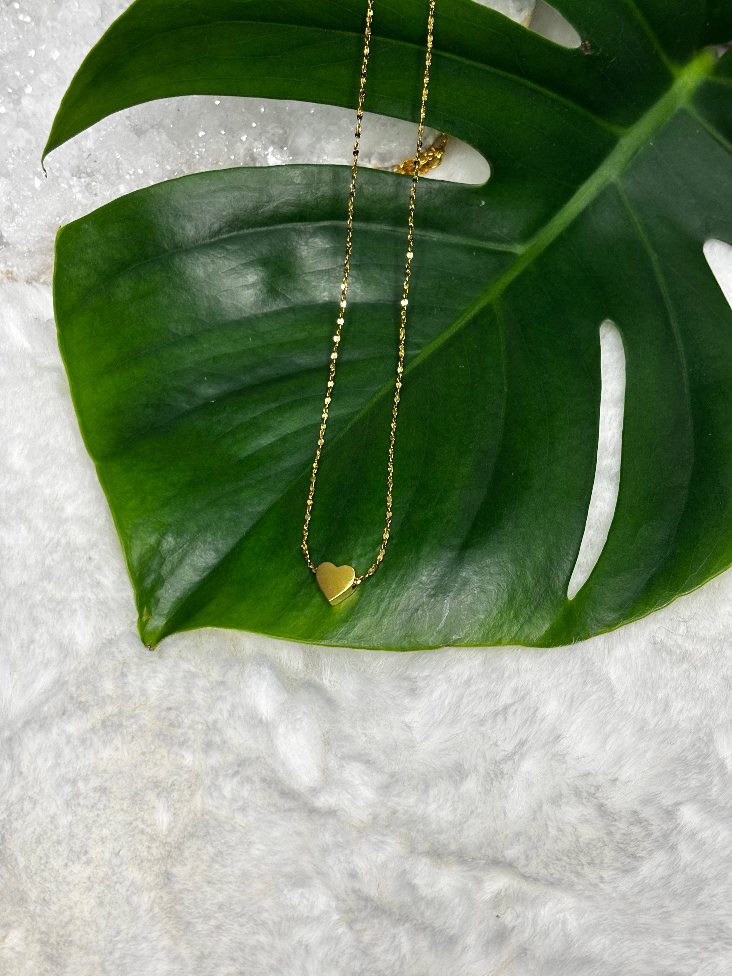 Sol Heart Minimal Necklace